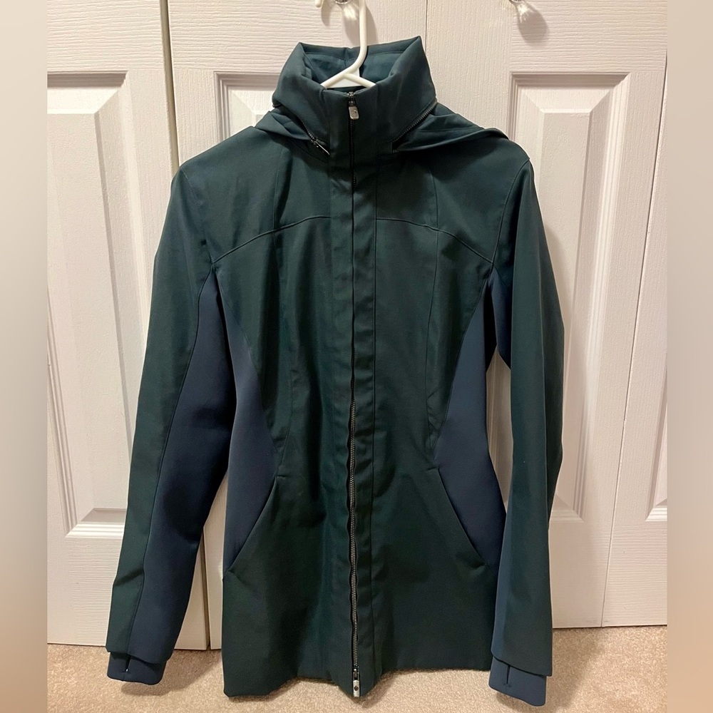 Lululemon Lightweight Teal Jacket